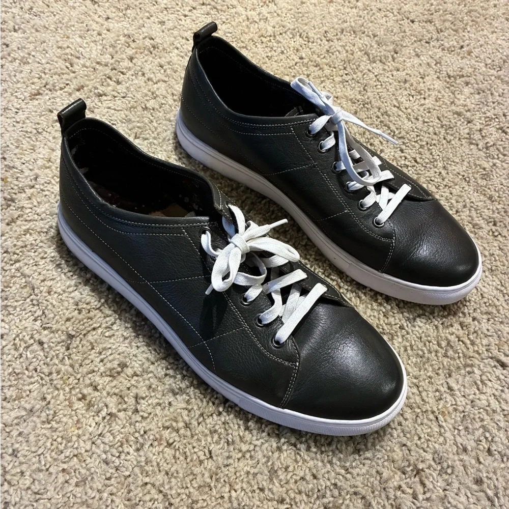 Robert Graham Men’s Blackburn leather sneakers Size 12 Green Luxury Modern
